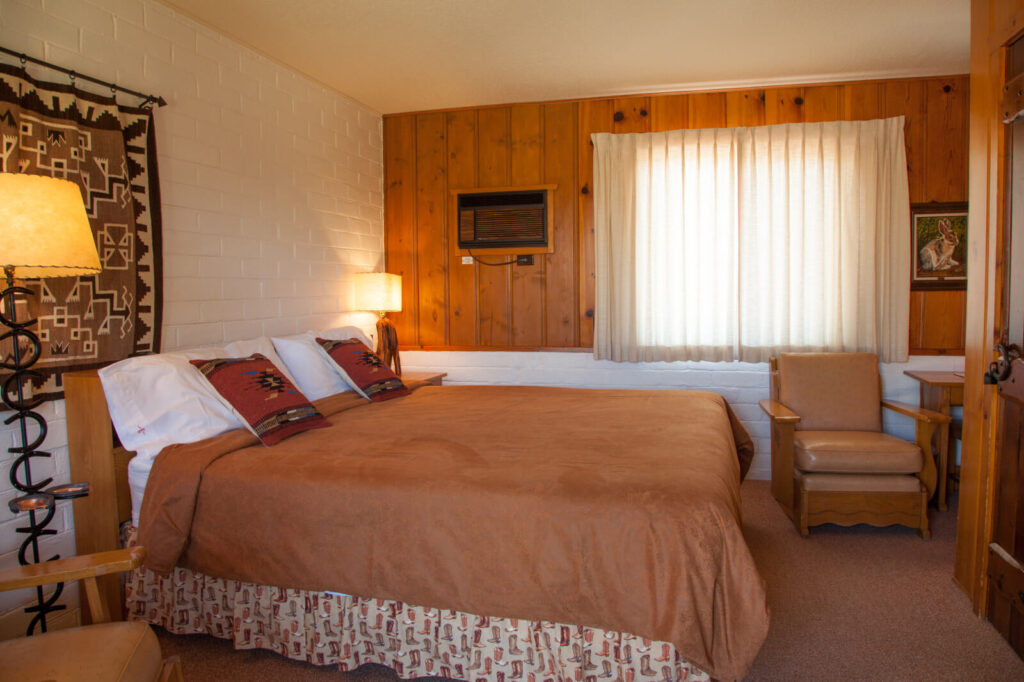 Lodge-Room-King #1-8